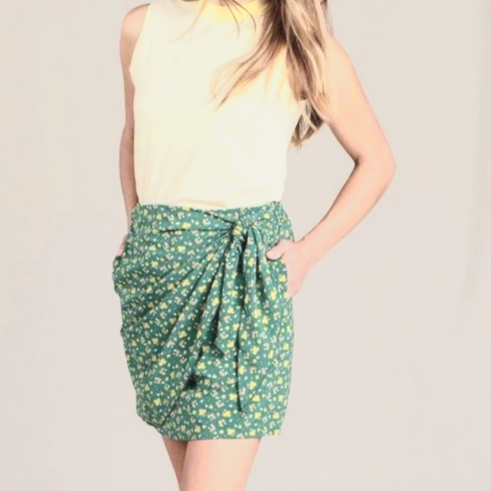 Skirt Green skirt